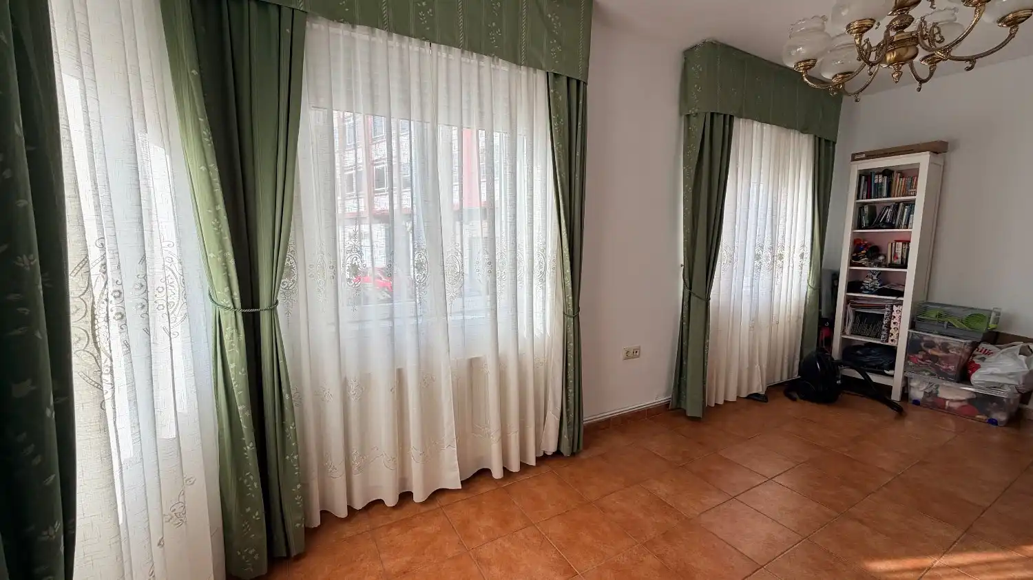 Sala d'estar de Casa o xalet en venda en Mugardos amb Calefacció, Terrassa i Traster