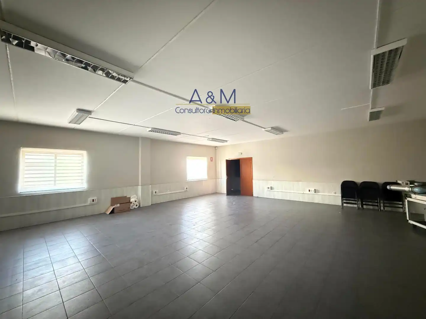 Industrial buildings for rent in Cistérniga  with Heating