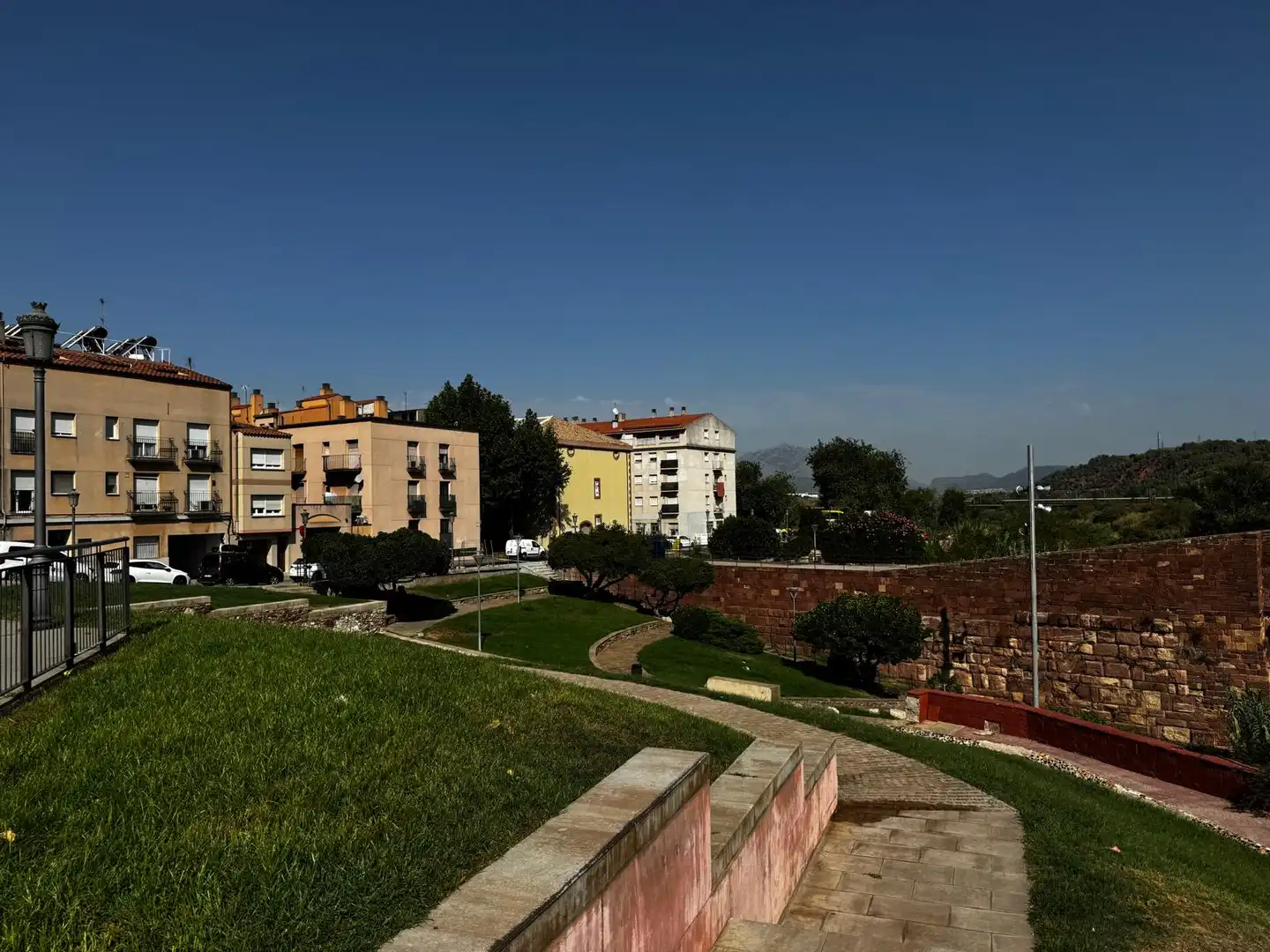 Vista exterior de Piso en venta en Martorell con Aire acondicionado, Calefacción y Horno
