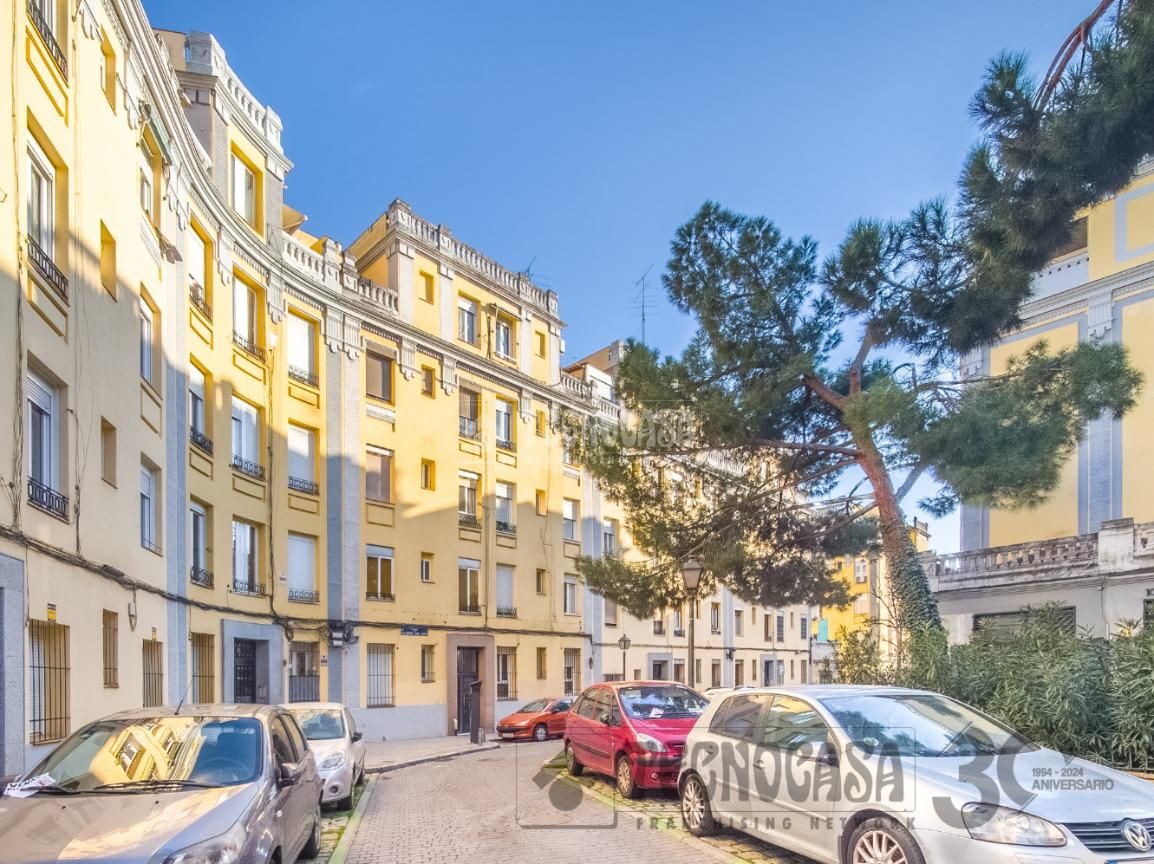 Vista exterior de Pis en venda en  Madrid Capital amb Calefacció