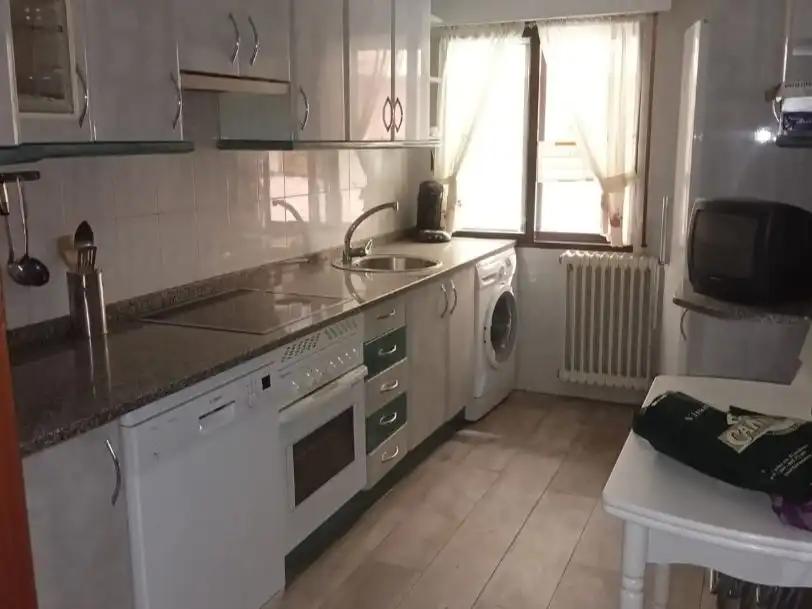 Appartamento con ascensore in vendita a Eladio Sevillano 3 49800, imagen 7