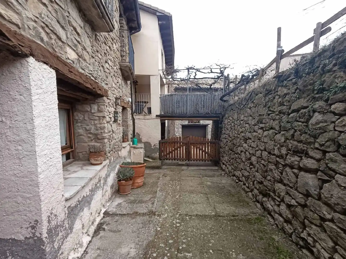 Vista exterior de Casa o xalet en venda en Graus amb Calefacció, Jardí privat i Traster