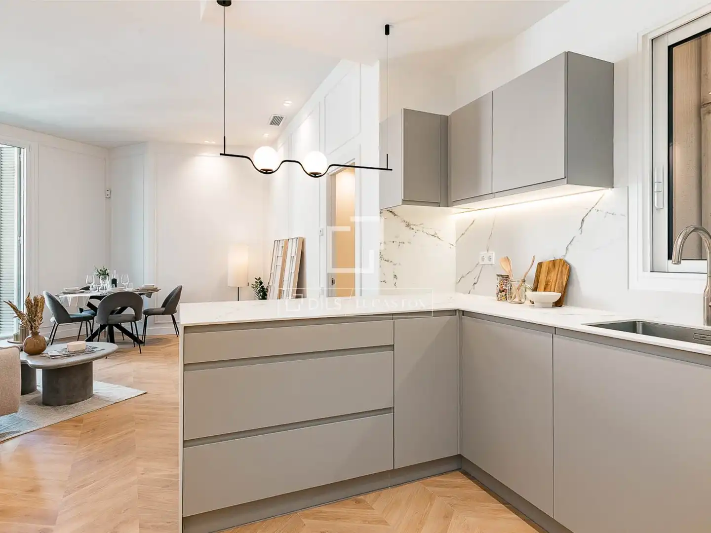 Cocina de Piso en venta en Barcelona con Aire acondicionado, Calefacción y Balcón