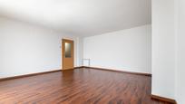 Sala d'estar de Pis en venda en Arroyomolinos (Madrid) amb Aire condicionat, Calefacció i Parquet