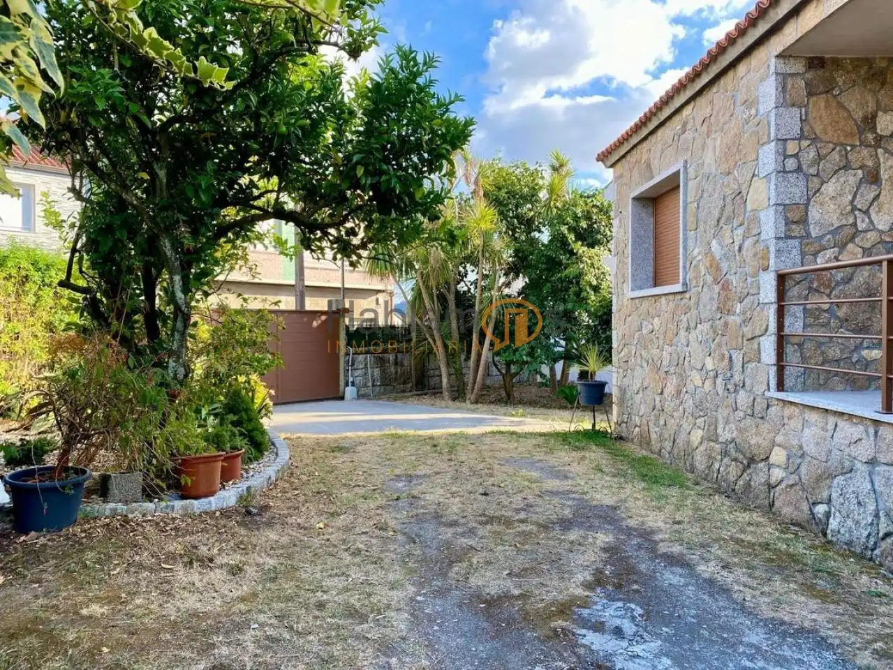 Vista exterior de Casa o chalet en venta en Vilagarcía de Arousa con Calefacción, Jardín privado y Trastero