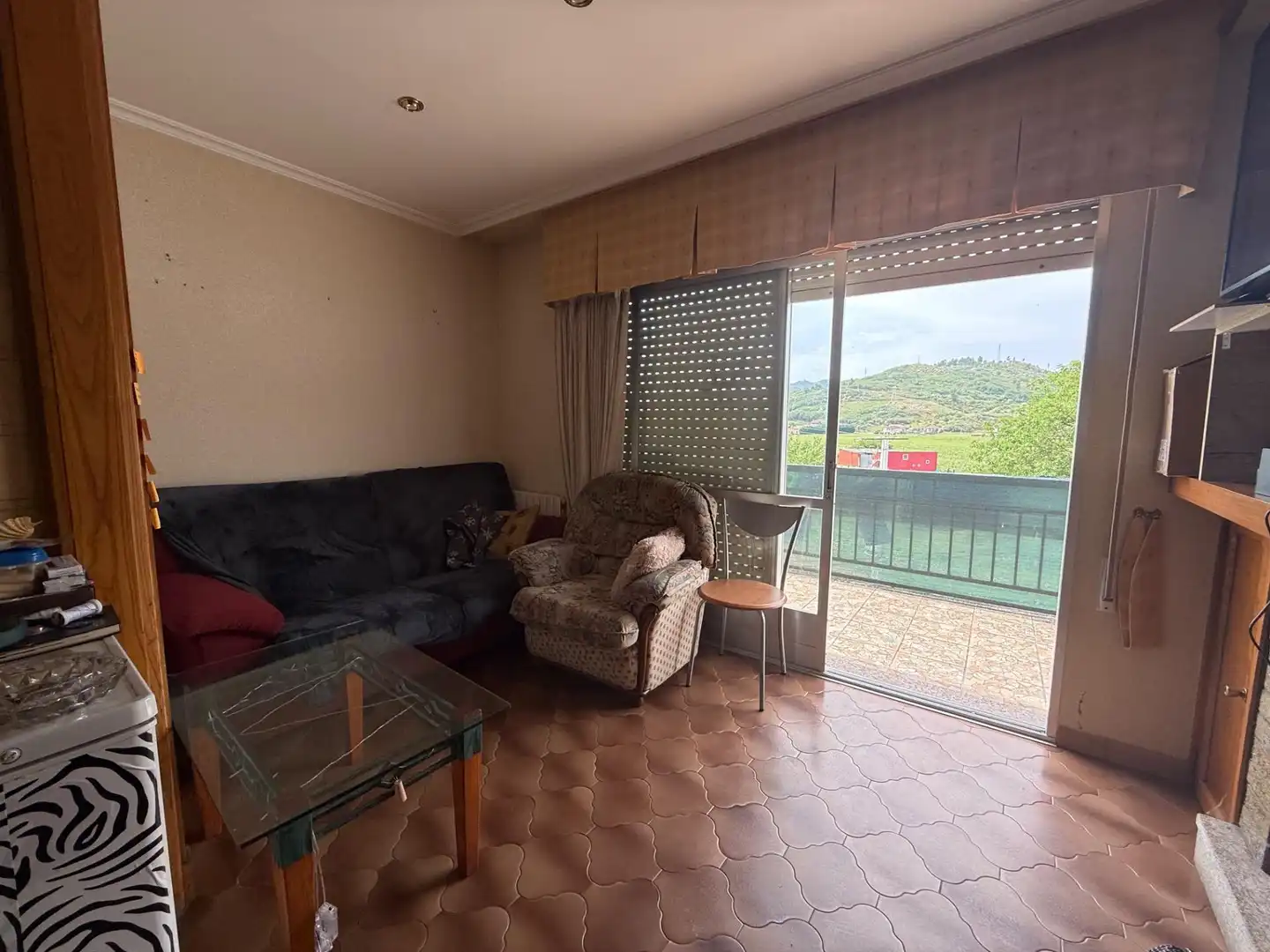 Sala de estar de Casa o chalet en venta en Monterrei con Terraza y Amueblado