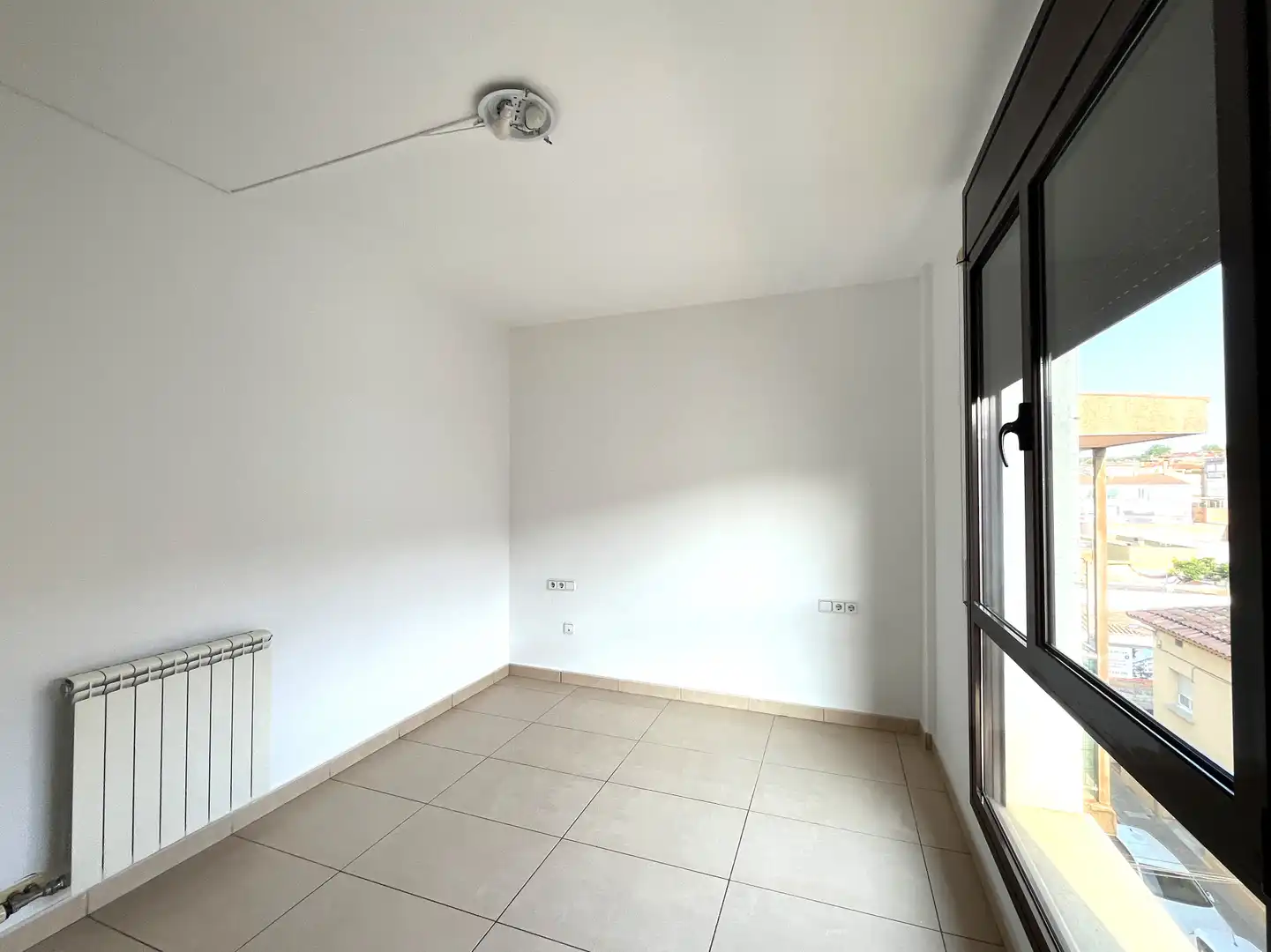 Wohnung zur Miete in Girona mit Klimaanlage und Heizung