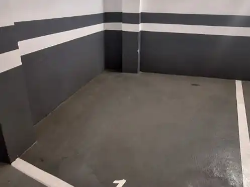 Garage for rent in Esplugues de Llobregat
