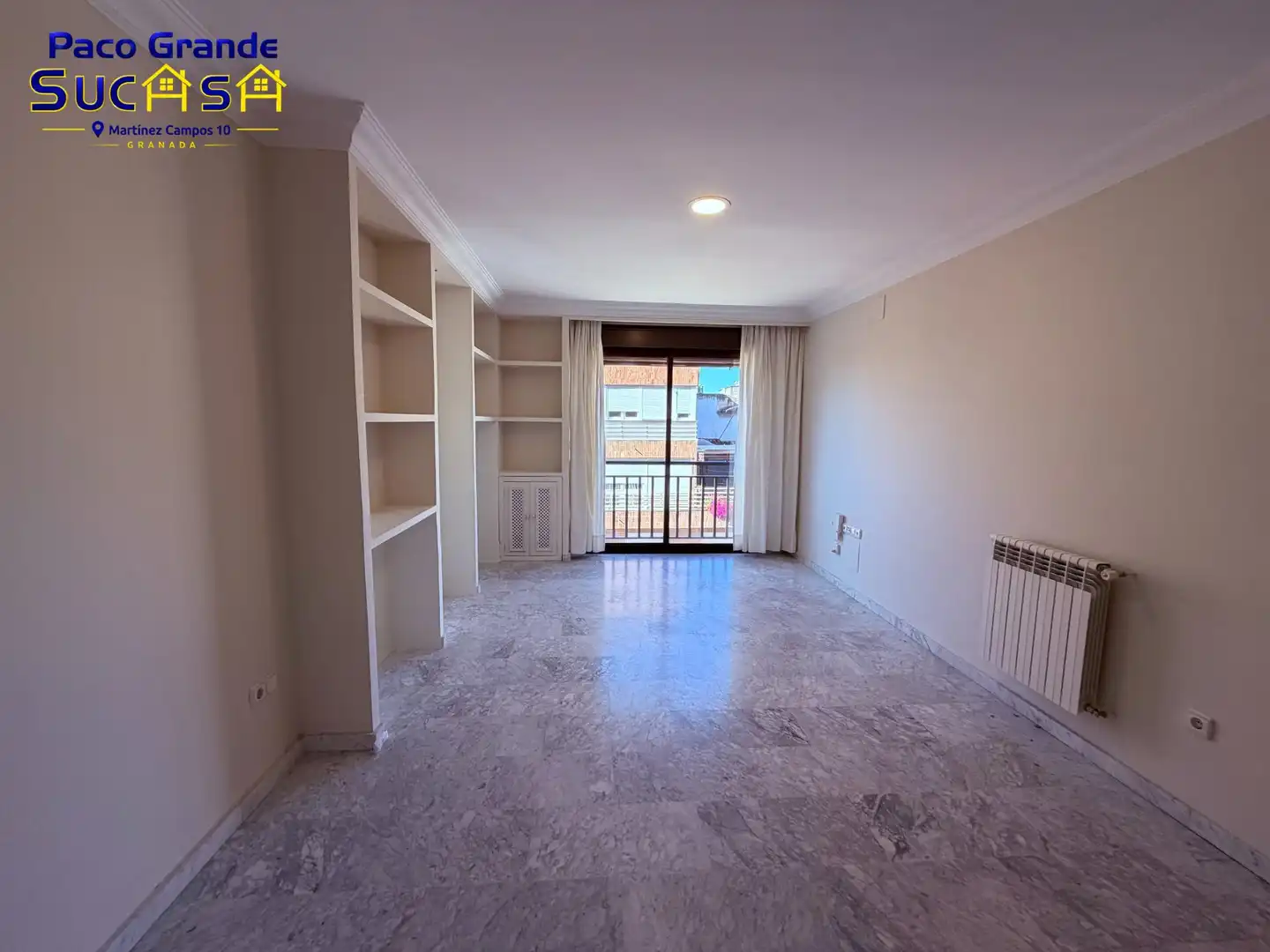 Sala de estar de Apartamento de alquiler en Granada con Calefacción