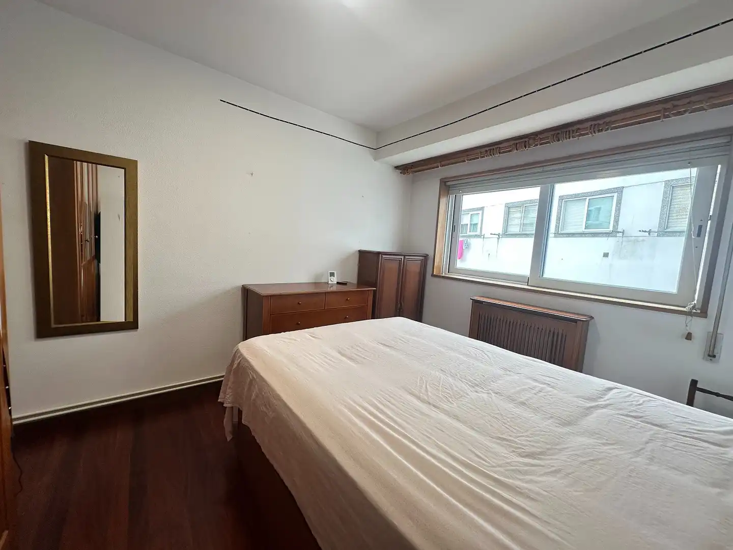 Dormitori de Apartament en venda en Santiago de Compostela  amb Calefacció i Moblat