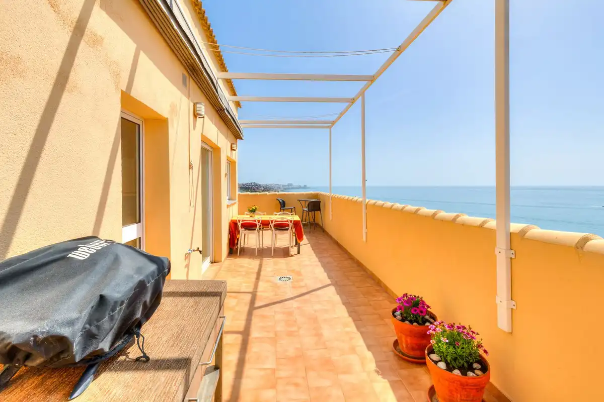 Penthouse with pool for sale in Las Gaviotas  - Carvajal, imagen 9