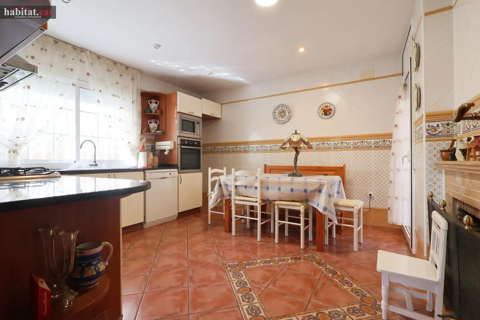 Cocina de Casa o chalet en venta en Vilanova i la Geltrú con Calefacción