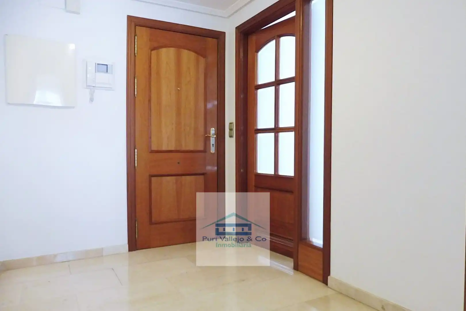 Flat for rent in Córdoba  with Air Conditioner, Terrace and Storage room