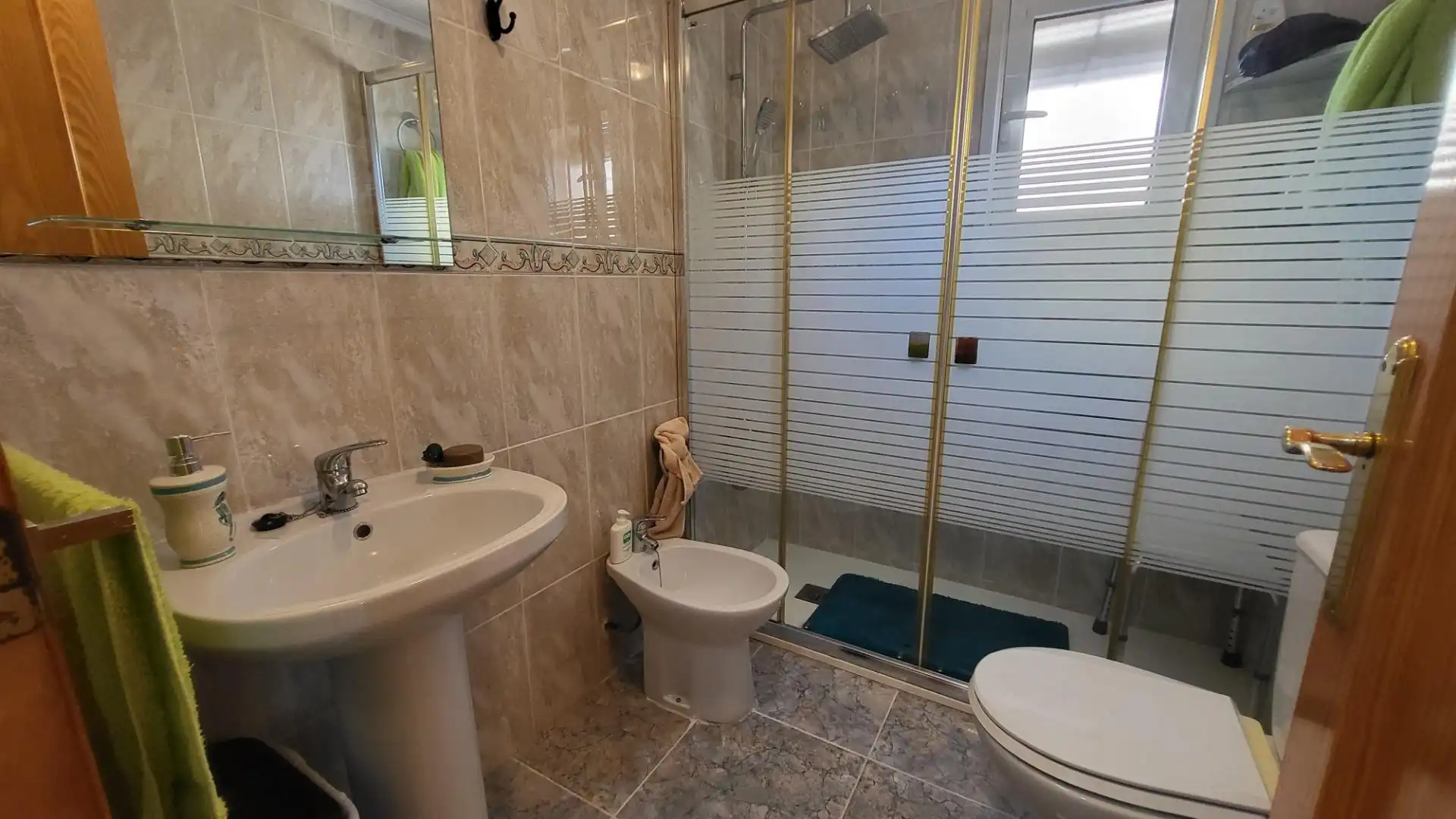 Bathroom of Apartments for sale in Elche / Elx  with Private garden, Terrace and Storage room