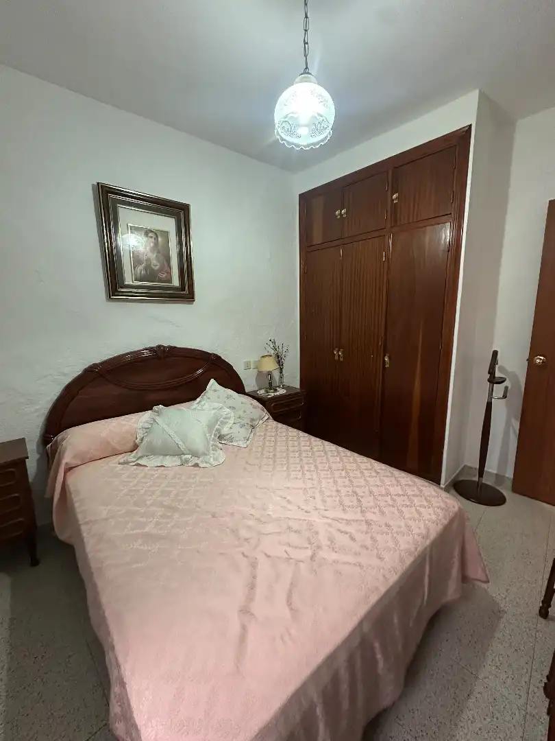 Dormitori de Casa adosada en venda en Benamargosa amb Aire condicionat, Moblat i Balcó