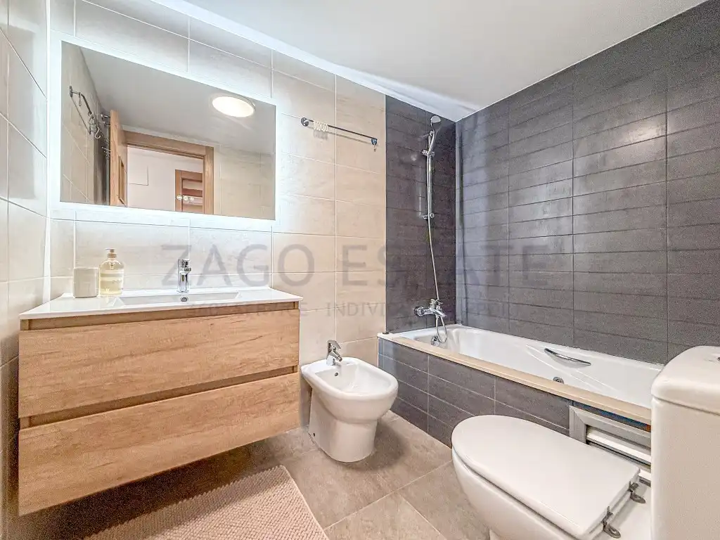 Bathroom of Flat for rent in Finestrat