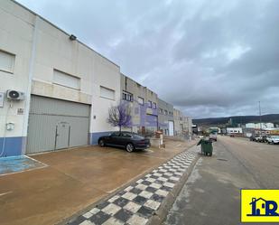 Vista exterior de Nau industrial en venda en Cuenca Capital