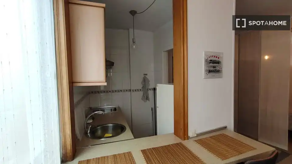 Cocina de Estudio para compartir en Puerto de la Cruz con Aire acondicionado, Terraza y Amueblado