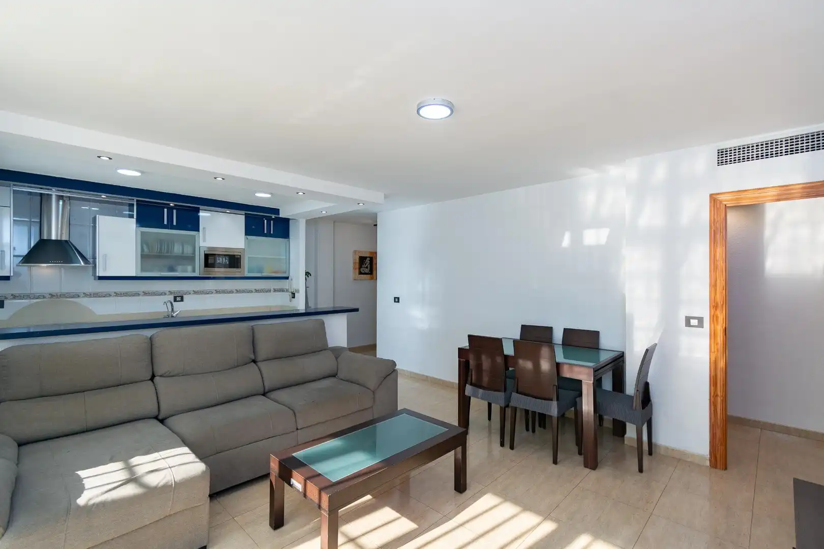 Sala de estar de Piso en venta en Cartagena con Aire acondicionado, Trastero y Amueblado