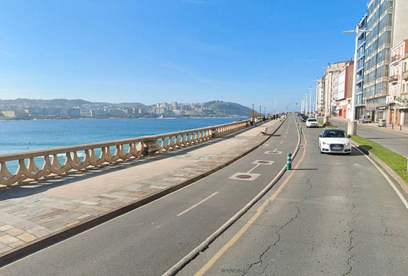 Exterior view of Flat for sale in A Coruña Capital   with Heating, Terrace and Storage room