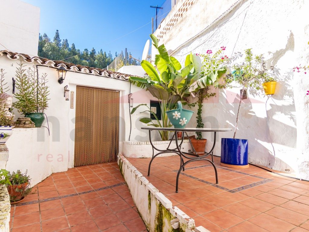 Exterior view of Single-family semi-detached for sale in Benamocarra  with Terrace