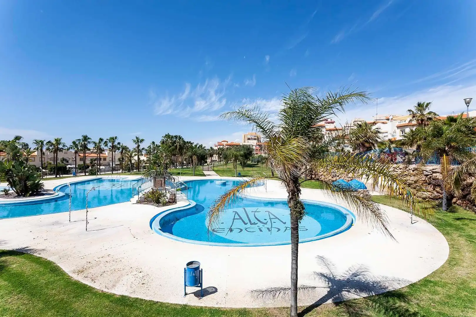 Swimming pool of Flat for sale in El Ejido  with Air Conditioner, Heating and Terrace