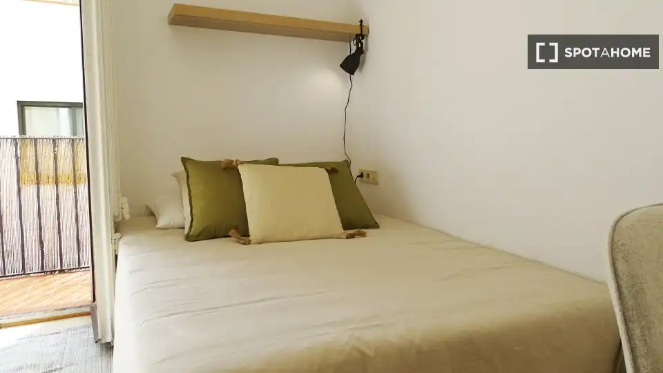 Room in El Poblenou