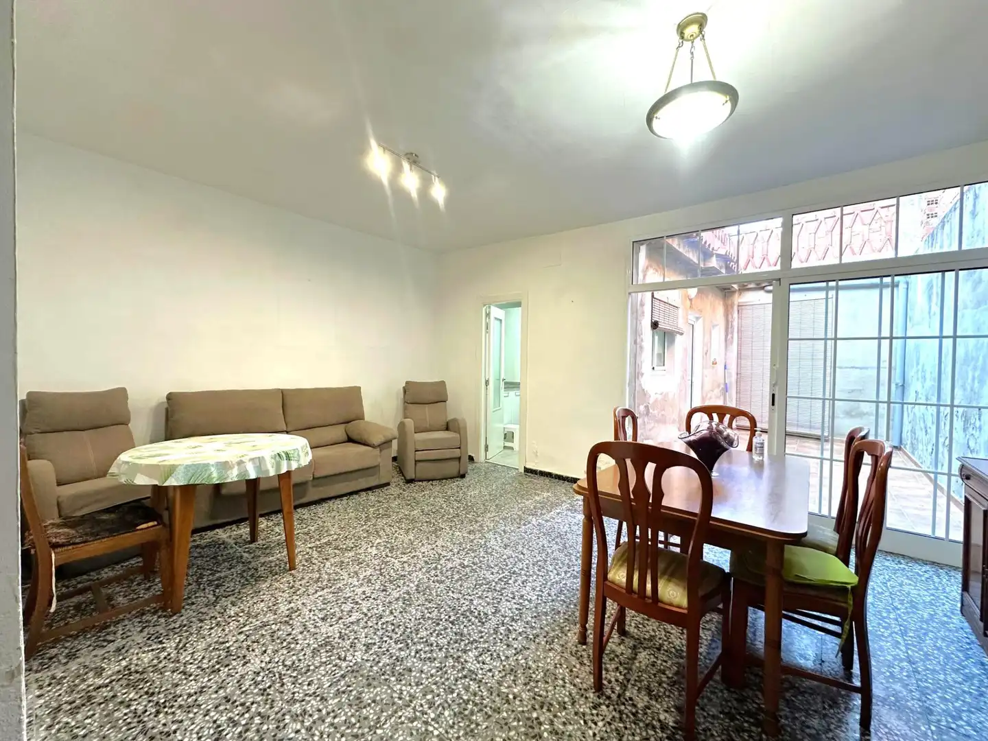 Living room of Houses for sale in La Pobla Llarga  with Terrace, Storage room and Balcony