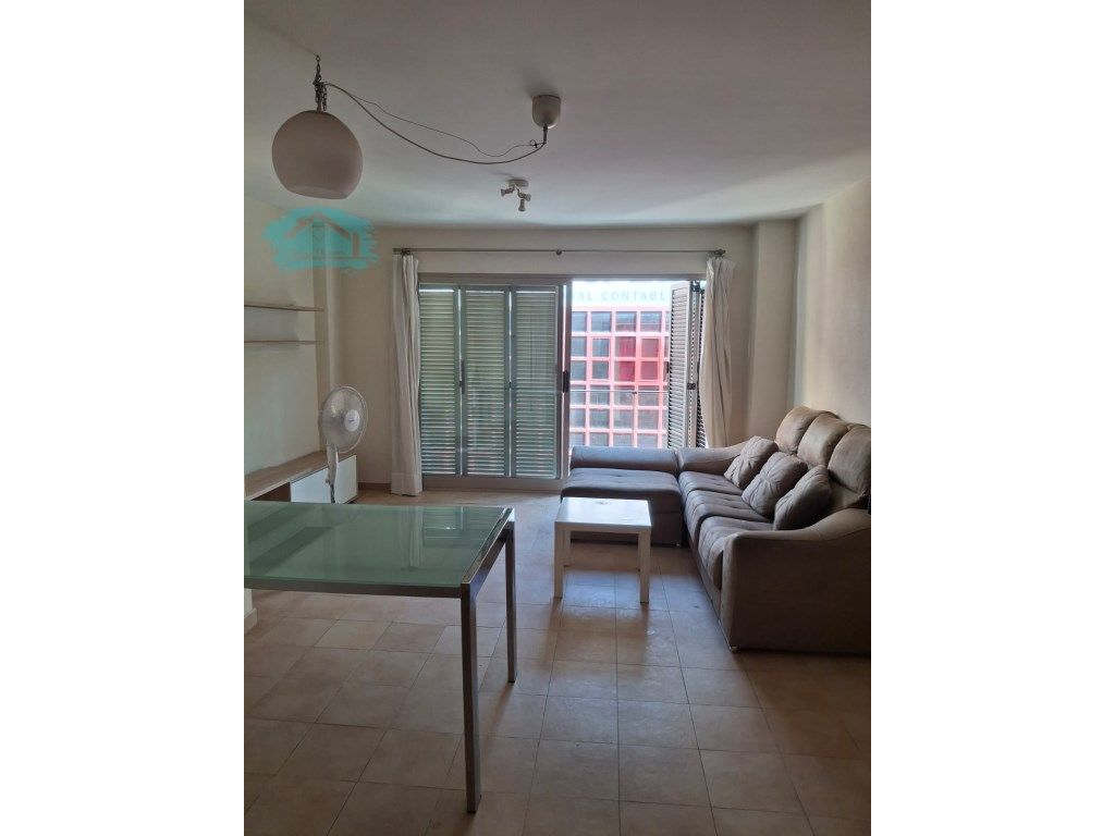 Sala d'estar de Dúplex de lloguer en Alicante / Alacant amb Aire condicionat, Terrassa i Moblat