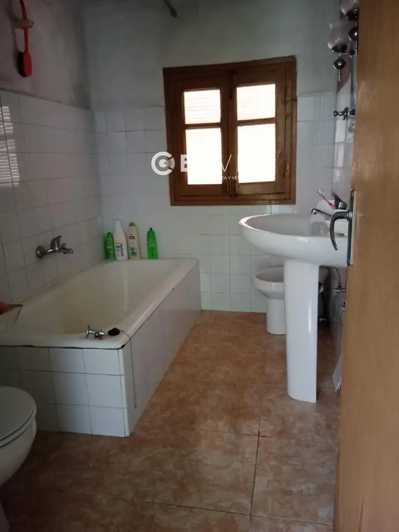 Bathroom of Houses for sale in Bembibre  with Heating, Storage room and Furnished