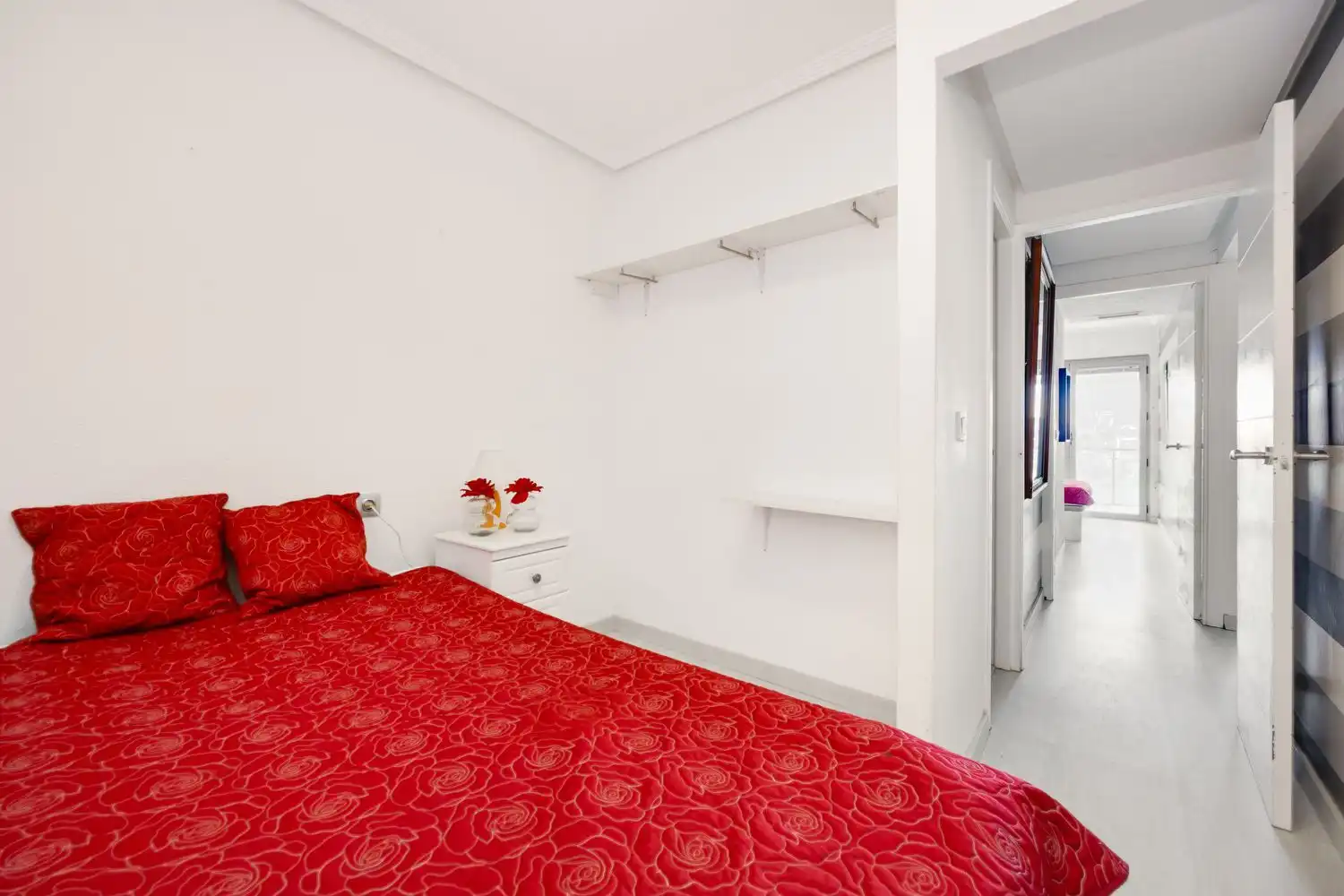 Habitación de Ático en venta en Torrevieja con Aire acondicionado, Terraza y Amueblado