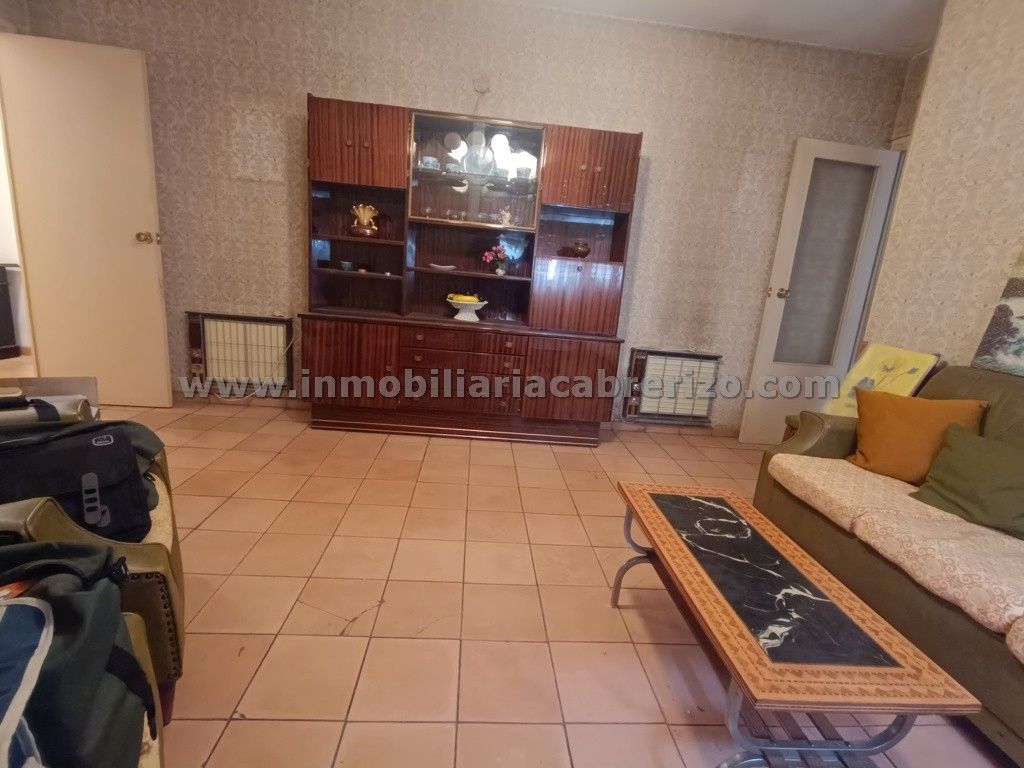Living room of Flat for sale in  Logroño  with Heating, Terrace and Furnished