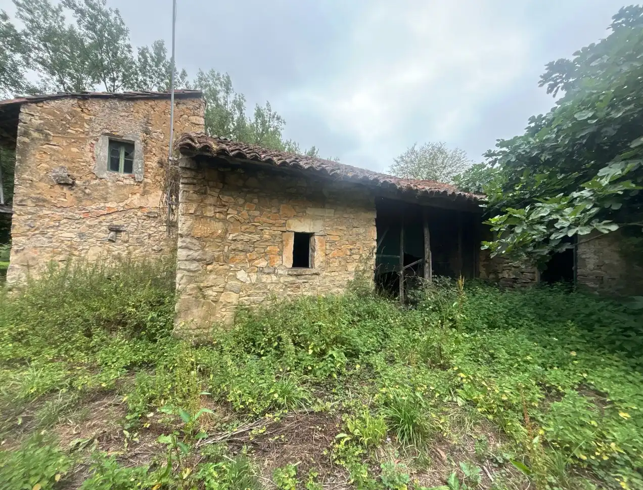 Finca rústica en venda en Gijón  amb Jardí privat