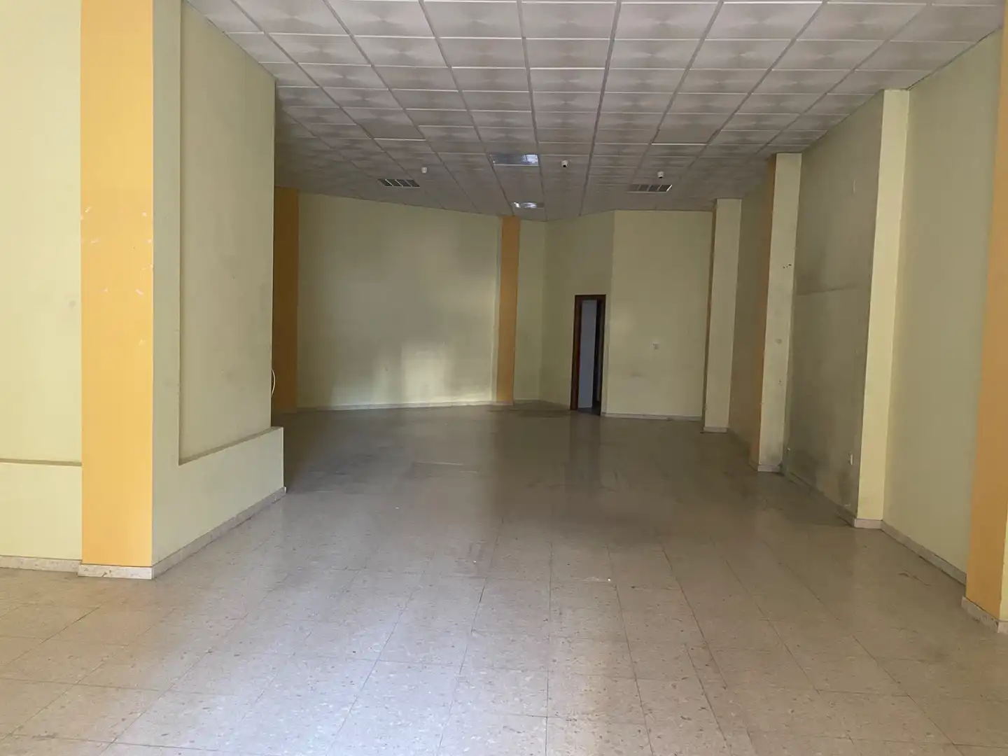 Local comercial en alquiler en Calle Monsalud, imagen 4