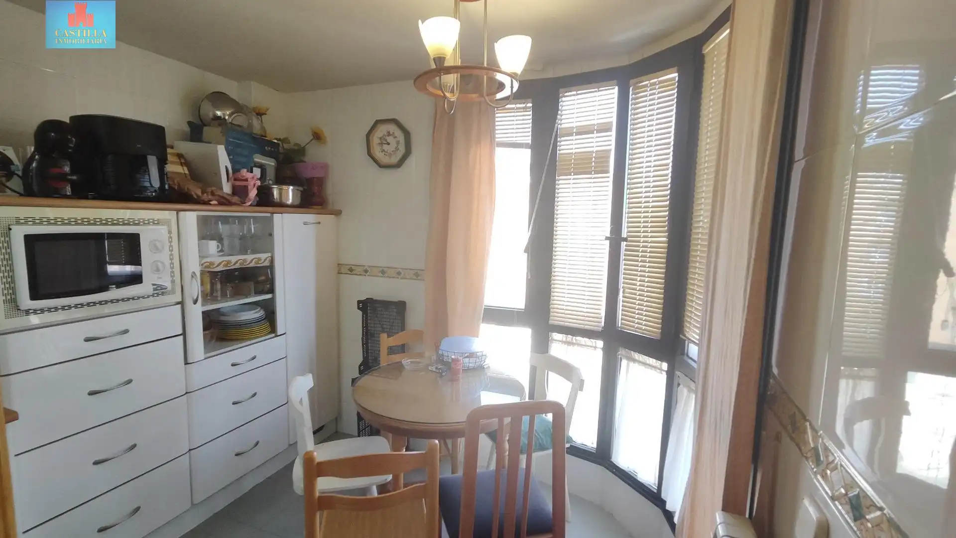 Comedor de Piso en venta en Ávila con Calefacción, Jardín privado y Trastero
