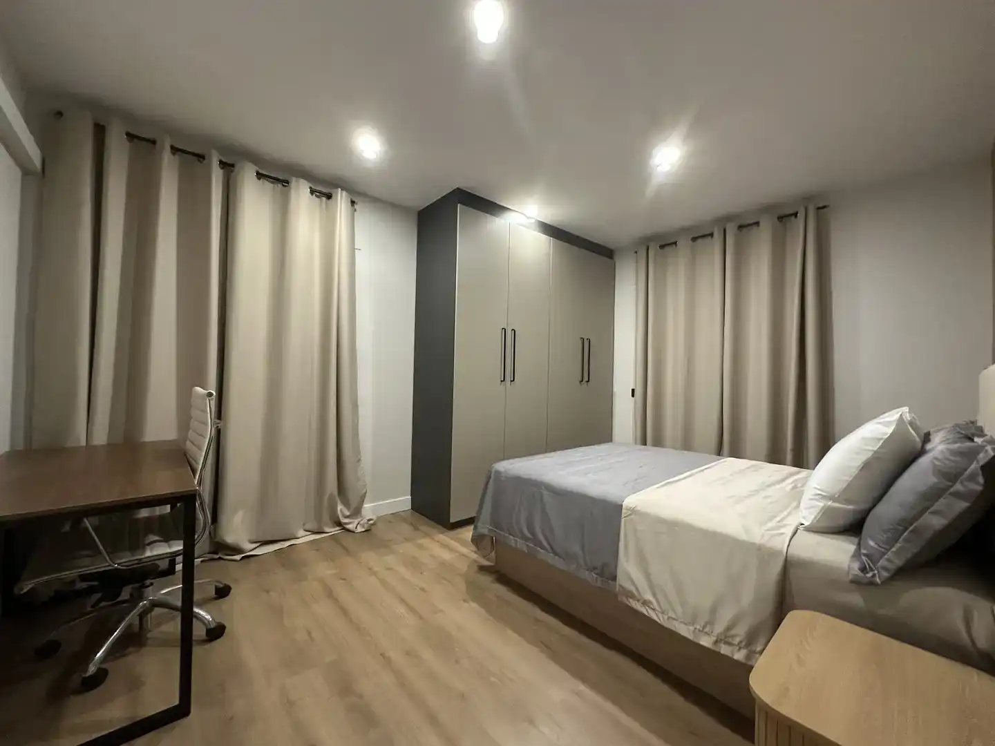 Bedroom of Houses for rent in Teià  with Air Conditioner, Private garden and Parquet flooring