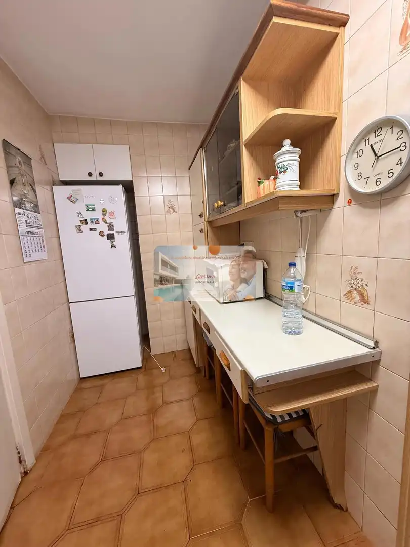Cocina de Piso en venta en Castellón de la Plana / Castelló de la Plana con Amueblado, Horno y Lavadora