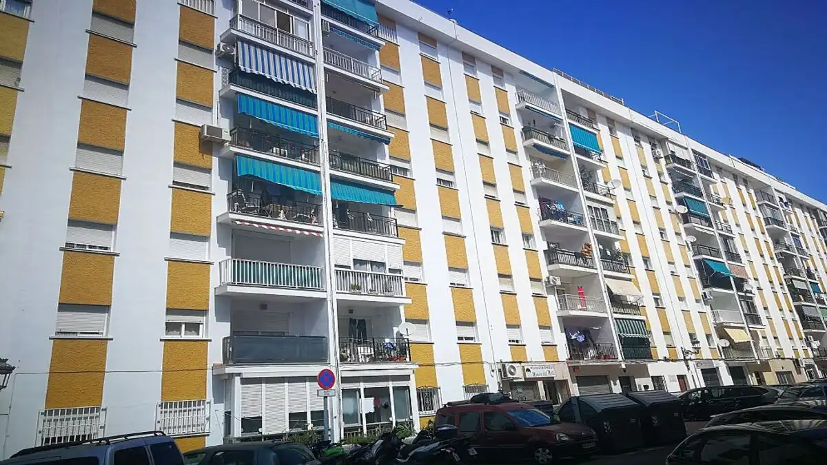 Vista exterior de Piso en venta en Estepona