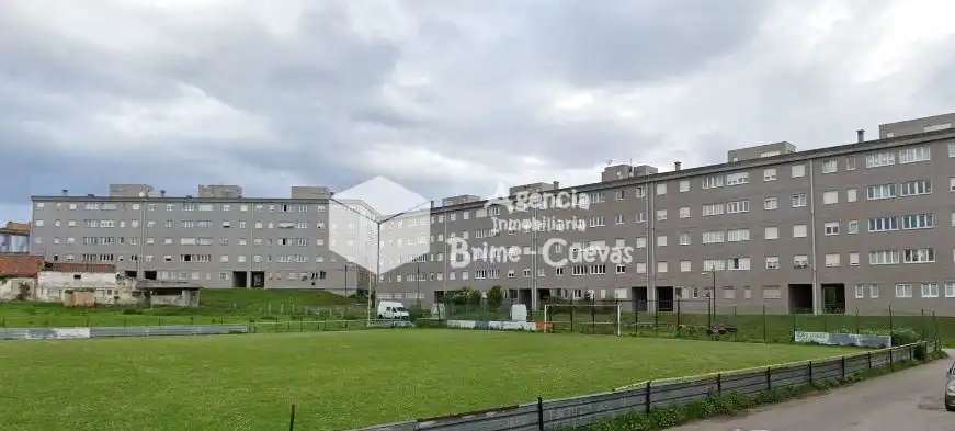 Außenansicht von Residential zum Verkauf in Gijón 
