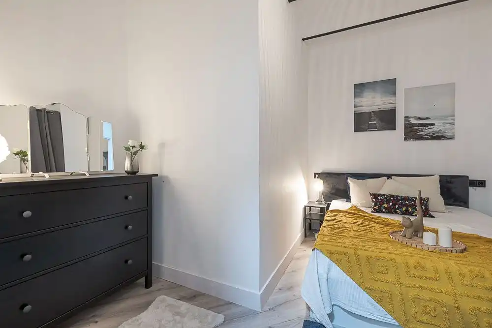 Bedroom of Flat for sale in Barcelona  with Air Conditioner and Heating