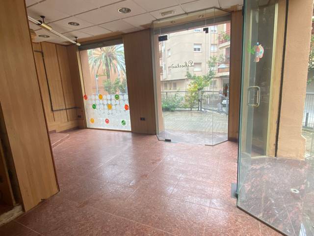 Local comercial en Alquiler en Carrer del Doctor Robert en Bufalà