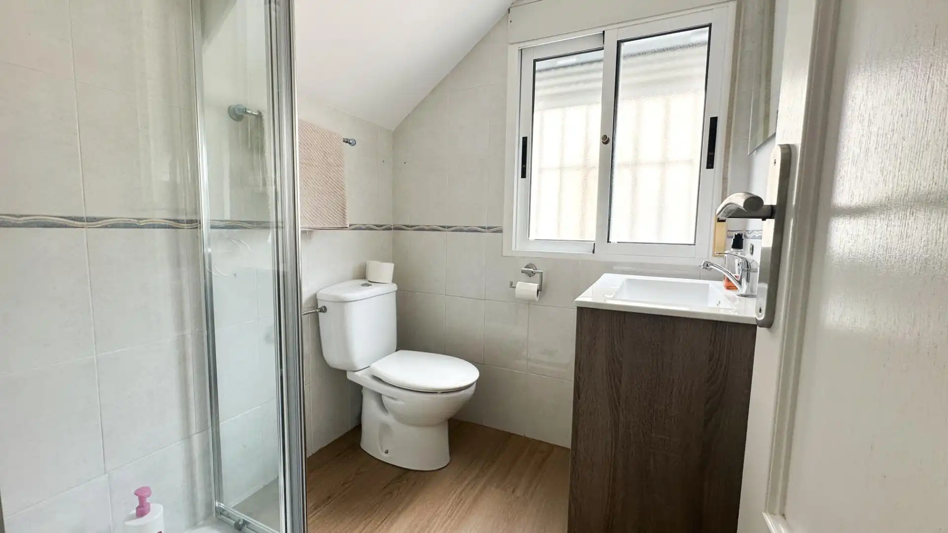 Baño de Dúplex en venta en San Miguel de Salinas