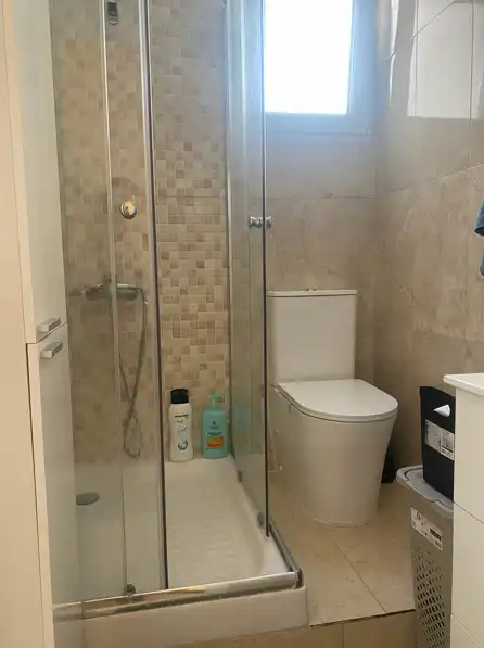 Badezimmer von Wohnung zum Verkauf in Vila-real mit Waschmaschine und Balkon