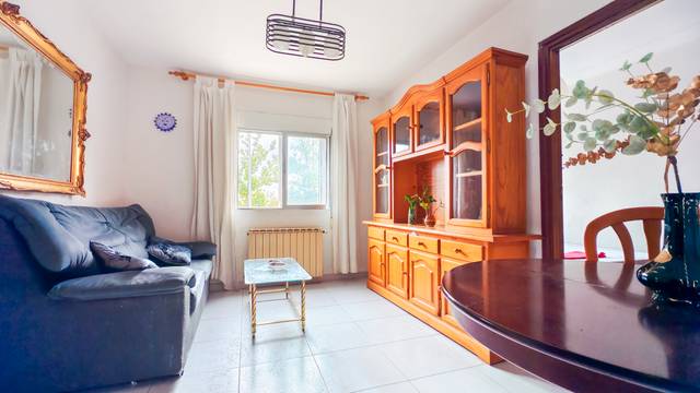 Piso en Venta en Calle de Ayerbe en Casco Histórico de Barajas