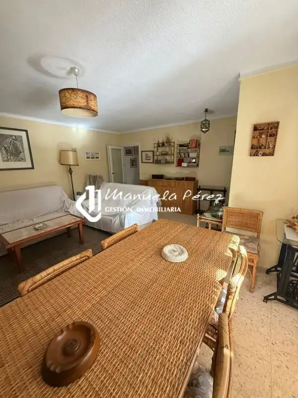 Sala d'estar de Casa o xalet en venda en Casar de Cáceres