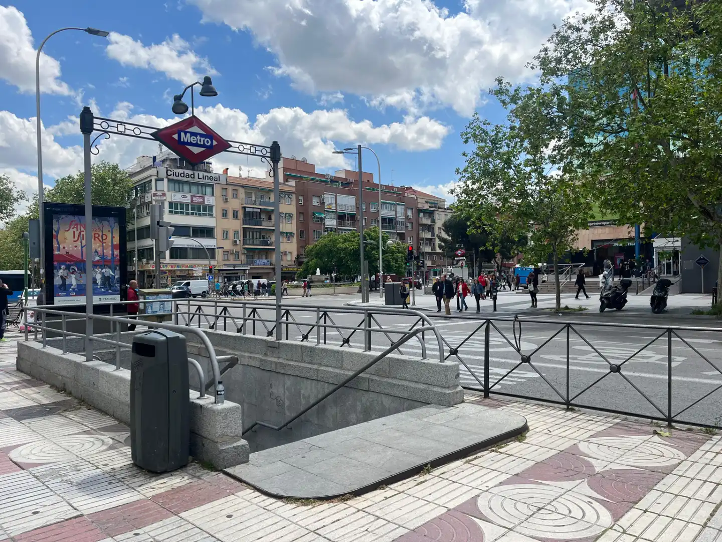 Vista exterior de Pis de lloguer en Madrid amb Calefacció, Forn i Rentadora
