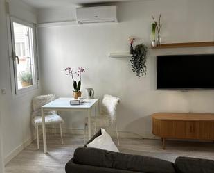 Living room of Study to rent in  Madrid Capital  with Air Conditioner and Heating