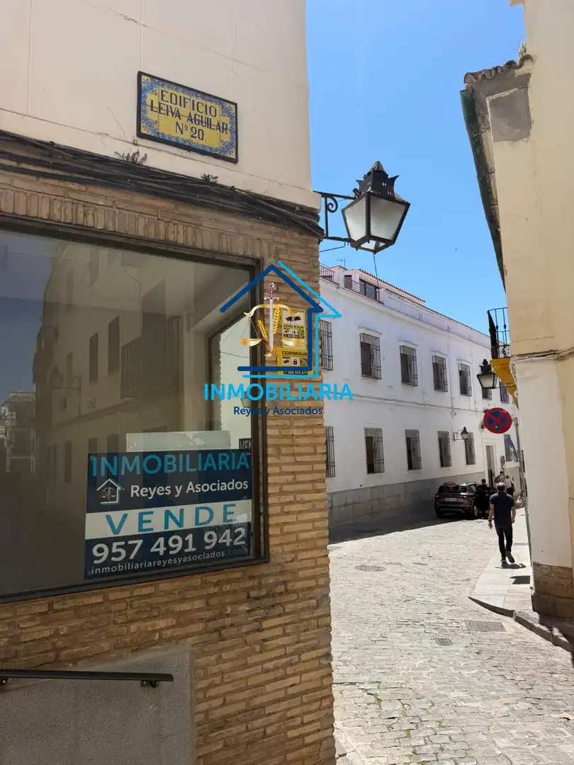 Vista exterior de Local en venta en Córdoba con Aire acondicionado