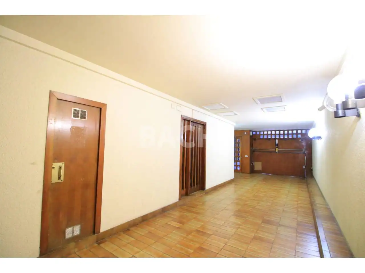 Parkplatz zum Verkauf in Ronda Francesc Camprodon, imagen 7