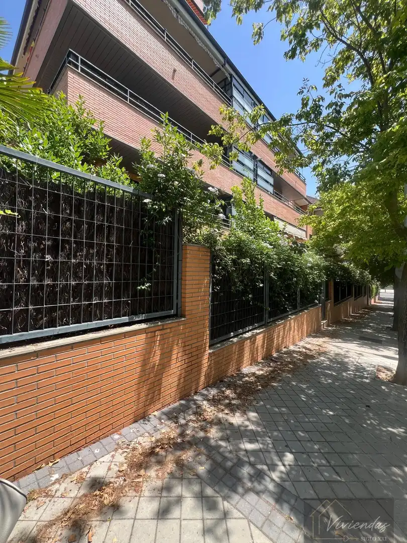 Exterior view of Flat for sale in Boadilla del Monte  with Air Conditioner, Heating and Alarm
